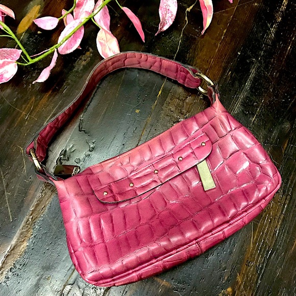 Cute Faux Croc Underarm Purse! - Picture 1 of 6